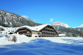 Hotel Rubino Deluxe Campitello Die Fassa